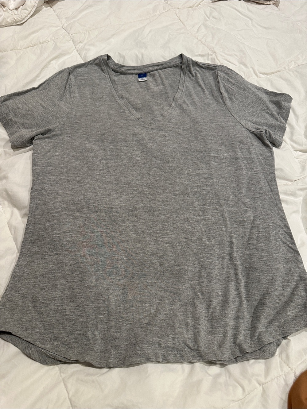 Old Navy Gray V-Neck Short Sleeve Tee